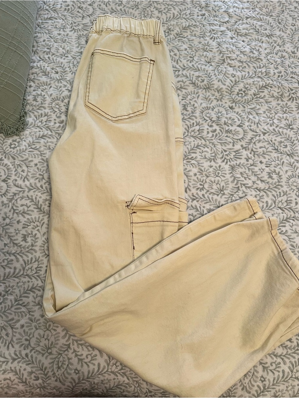 Forever 21 Cream Pants with Brown Contrast Stitching